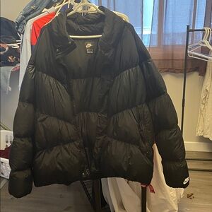 Nike Men’s Classic Black Puffer Coat